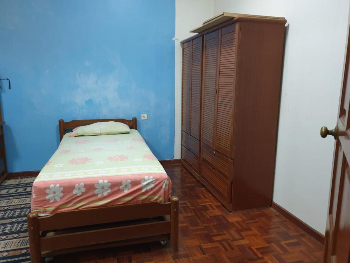 Lavender Impian Homestay カジャン エクステリア 写真