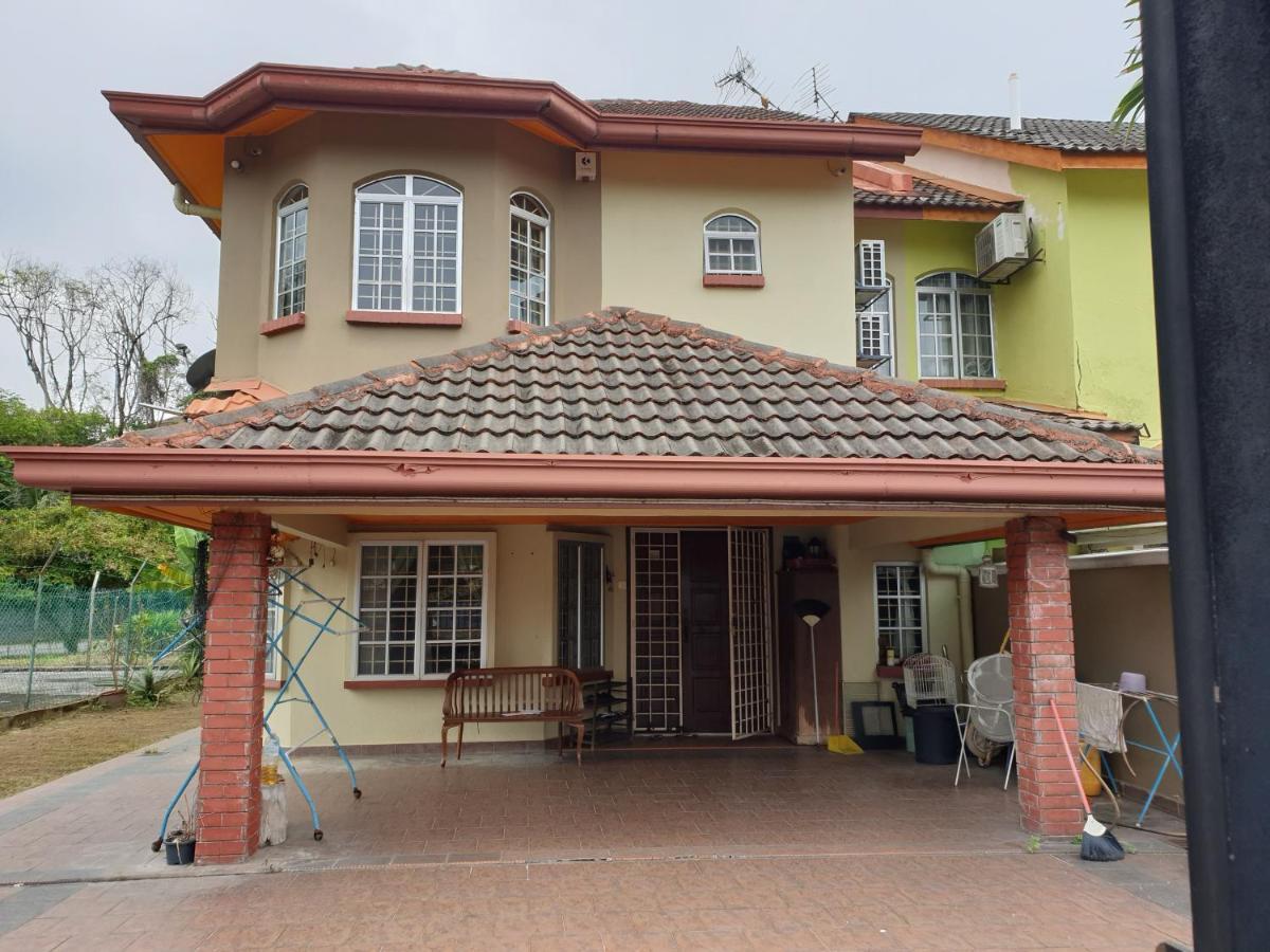 Lavender Impian Homestay カジャン エクステリア 写真