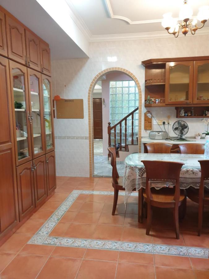 Lavender Impian Homestay カジャン エクステリア 写真